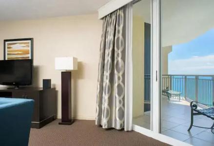 DoubleTree by Hilton Ocean Point - North Miami Beach - 41