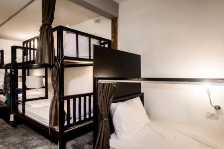 Balcony Party Hostel - Adult Only +18 - 37