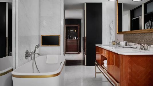 Rosewood Bangkok - 43