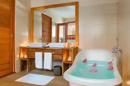 Kudafushi Resort & Spa - 62