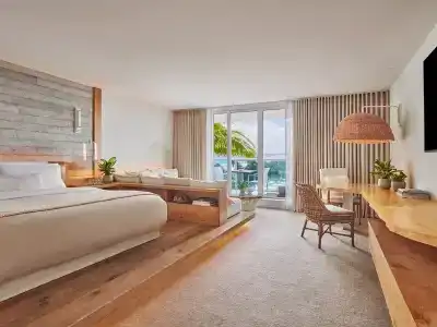 w South Beach - 37