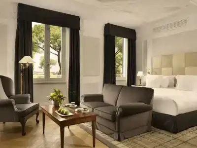 Splendide Royal - Small Luxury Hotels of the World - 52