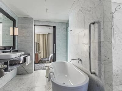 Swissotel - 94