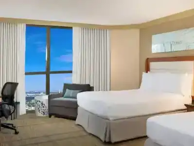 DoubleTree by Hilton Miami Airport & Convention Center - 48
