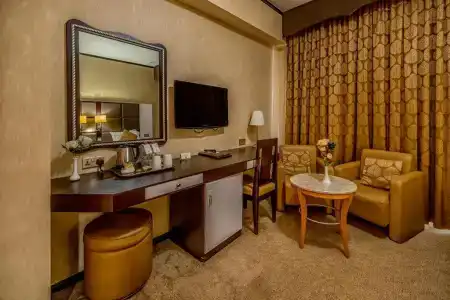 Al Jawhara Gardens - 57