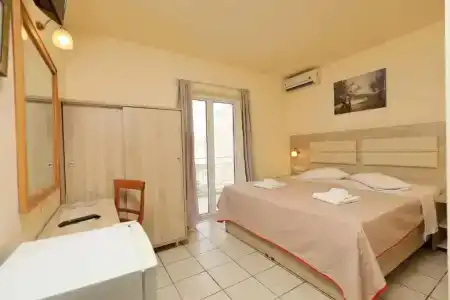 Eri Beach & Village - 1