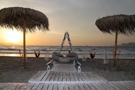 Pelagos Suites & Spa - 36