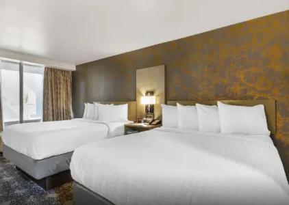 Clarion Inn - 60