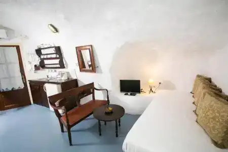 Alexander's Suites - 60