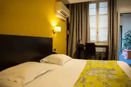 Grand Hôtel d'Orléans - 61