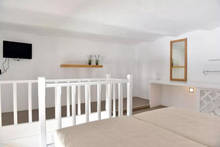 Douskos Guesthouse - 97