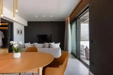 Porta Suites - 120
