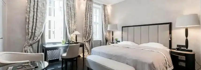 Bayerischer Hof - 51