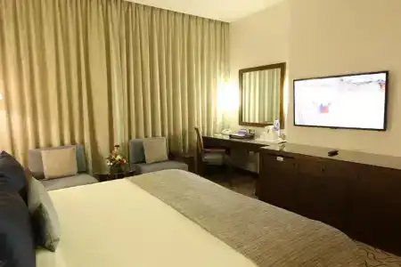 Samaya Deira - 53