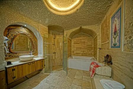 Holiday Cave - 133