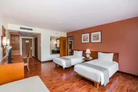 Naithonburi Beach Resort - Sha Extra Plus - 38