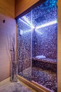Dharma Luxury - 71