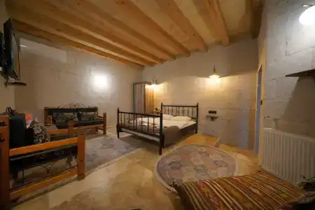 View Cave - 106