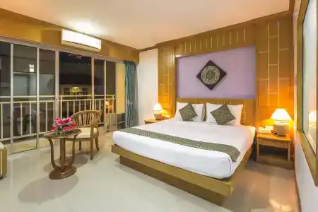 Azure Bangla Phuket - 44