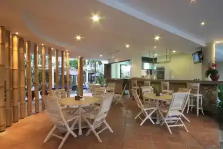 Suris Boutique - 7