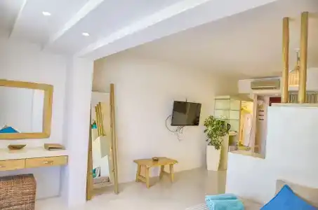 Alia Luxury Suites - 77