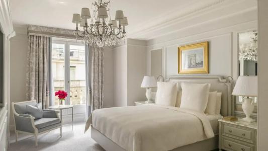 Four Seasons George v Paris - 26