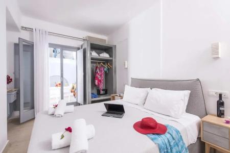 Blue Waves Suites & - 92