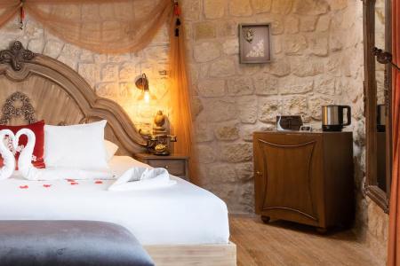 Elysion Cave Suites - 27