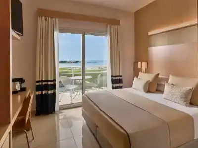 GranSerena - 39