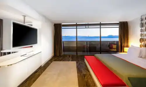 Nirvana Cosmopolitan - 46