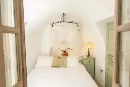 Alexander's Suites - 51