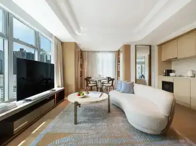 Lanson Place - 33