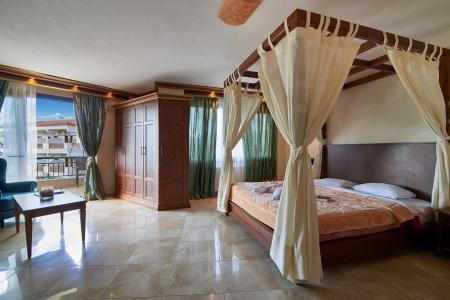 Toroni Blue Sea - 52