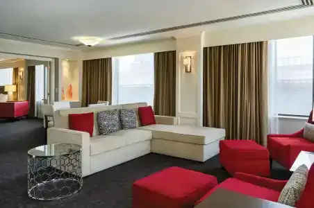 Doubletree by Hilton Los Angeles Downtown - 75