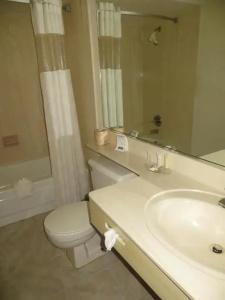 Howard Johnson by Wyndham Phoenix Airport/Downtown Area - 16