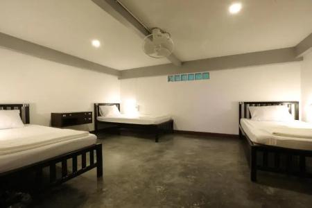 Balcony Party Hostel - Adult Only +18 - 39