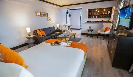Lincoln Arms Suites - 25