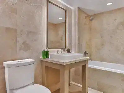 w South Beach - 117