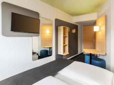 B&B Düsseldorf City-Süd - 39