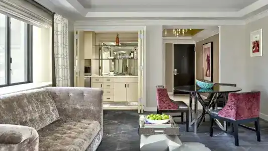 Loews Regency New York - 87