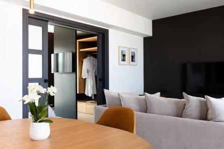 Porta Suites - 121