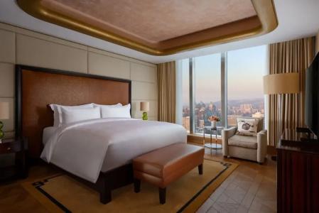 Ritz-Carlton - 61