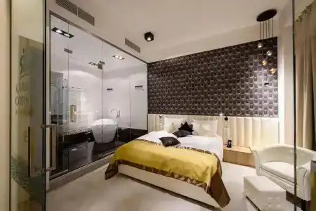 Karoly Corner Residences - 3