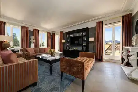 Rocco Forte De La Ville - 92