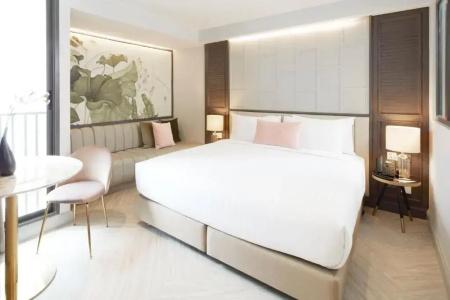 The Quarter Phromphong By Uhg - Sha Extra Plus - 50