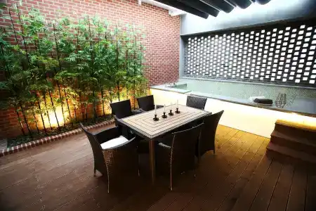 Bricks - 33