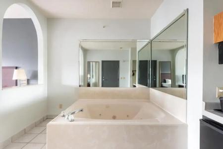 Oyo Townhouse Houston Brookhollow - 47