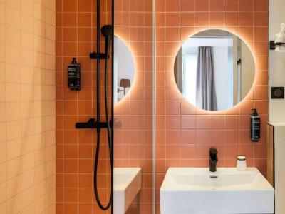 ibis Styles Paris Cadet Lafayette - 5