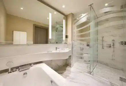 DoubleTree by Hilton Old Town - 66