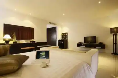 Peace Laguna Resort & Spa - Sha Extra Plus - 10